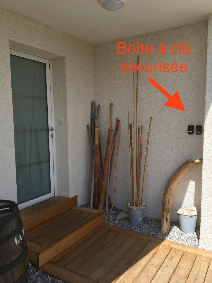 Falhappy House Poisy Kültér fotó